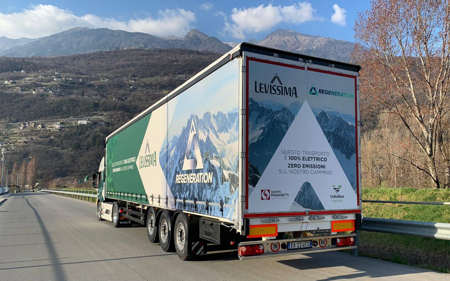 Levissima's 100% electric truck, made by ATC, has begun its journey from alpine peaks to italian supermarkets.