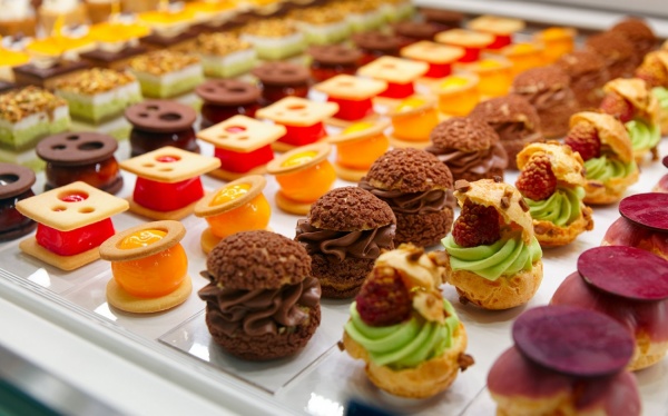 Pastry design with fruit and chocolate