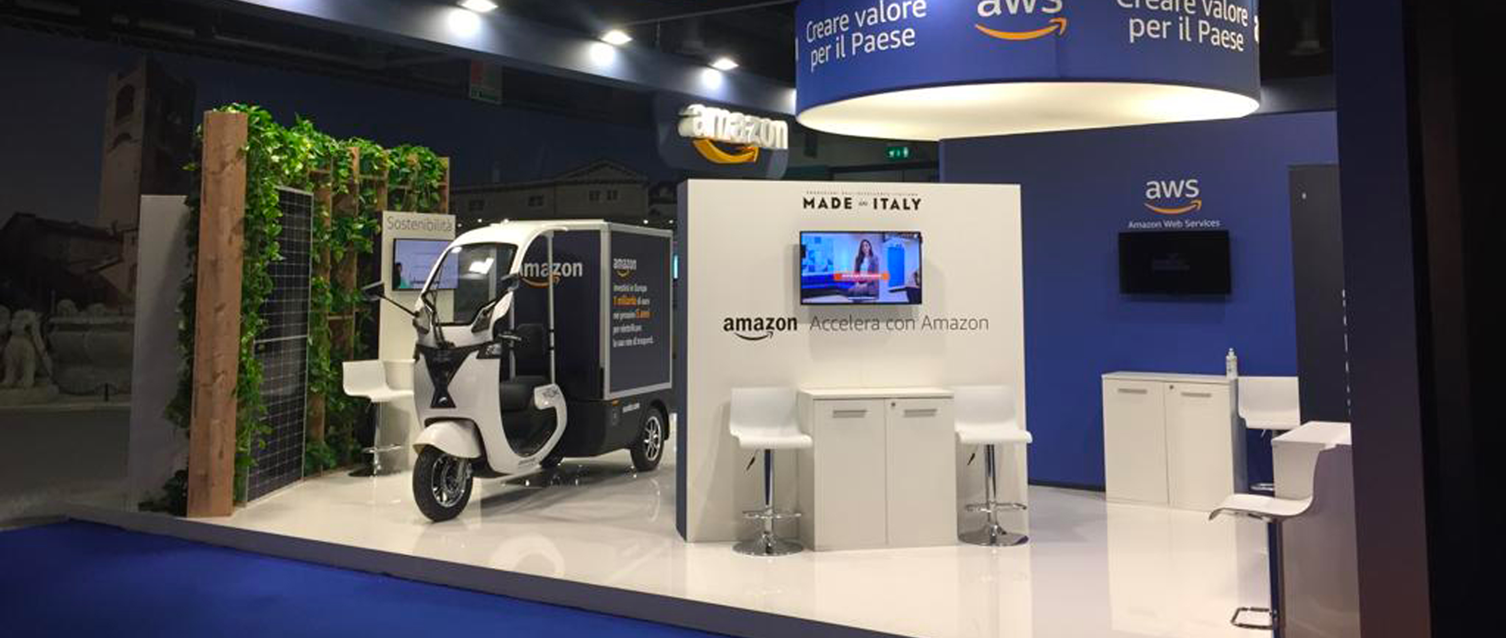 Pods with monitors introducing Amazon services at the ANCI stand