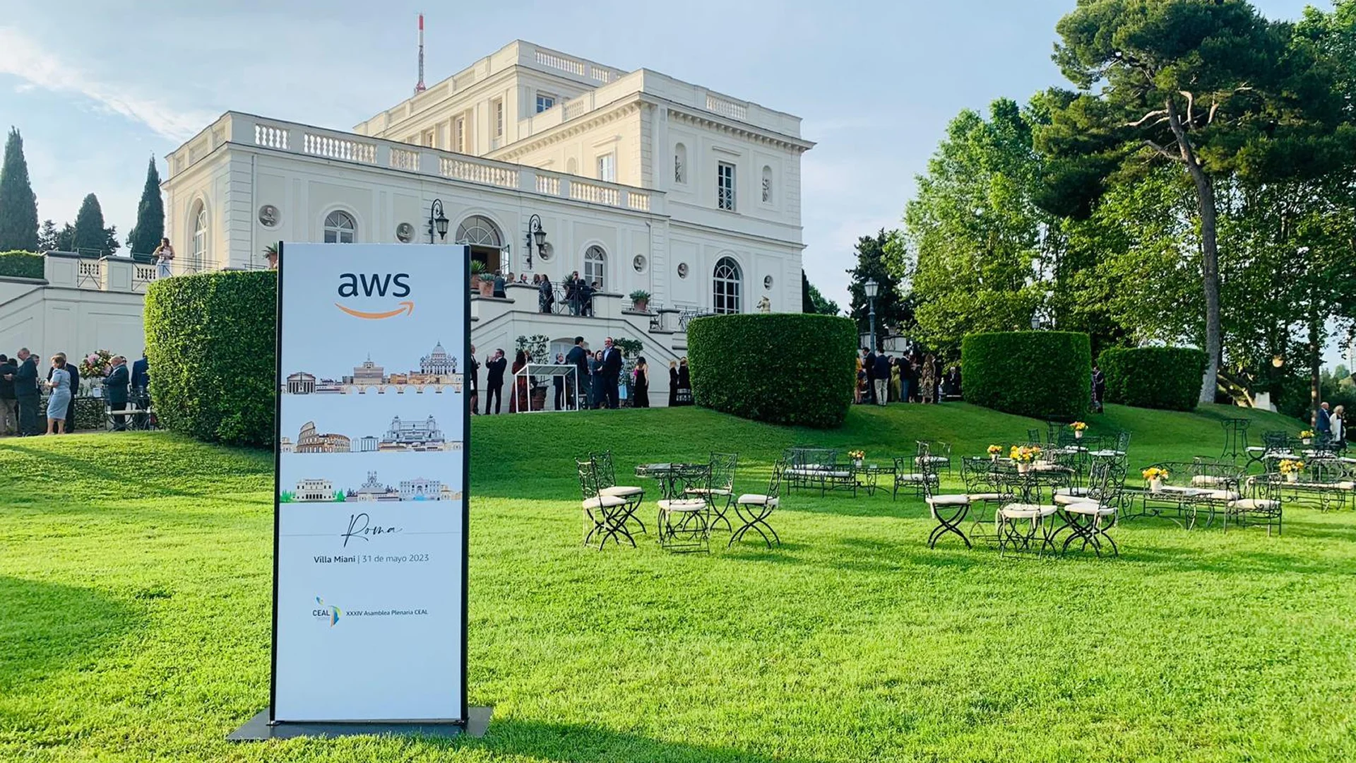 La location di Villa Miani a Roma per l'evento CEAL 2023, con i materiali di comunicazione AWS realizzati da ATC