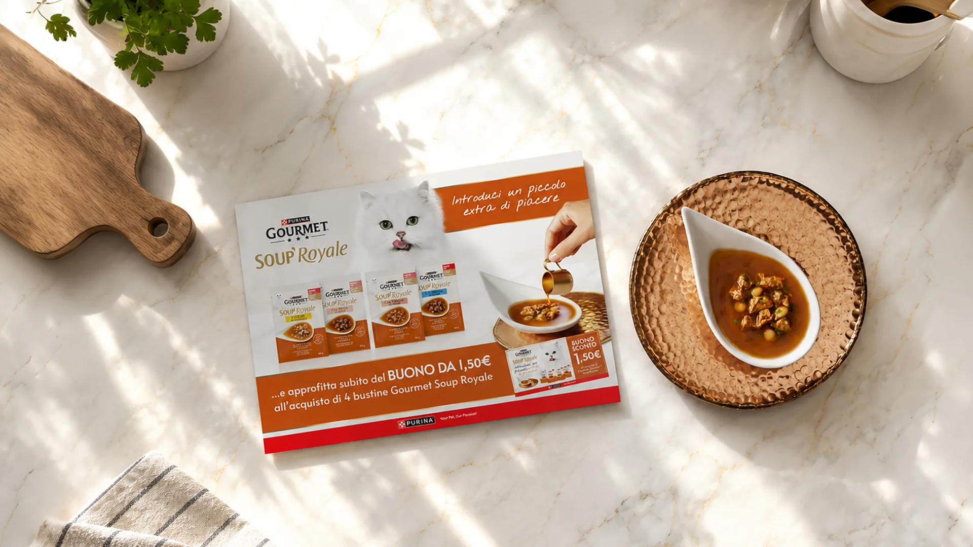 Cartolina promozionale per la novità Purina Gourmet Soup Royale, con il design di ATC