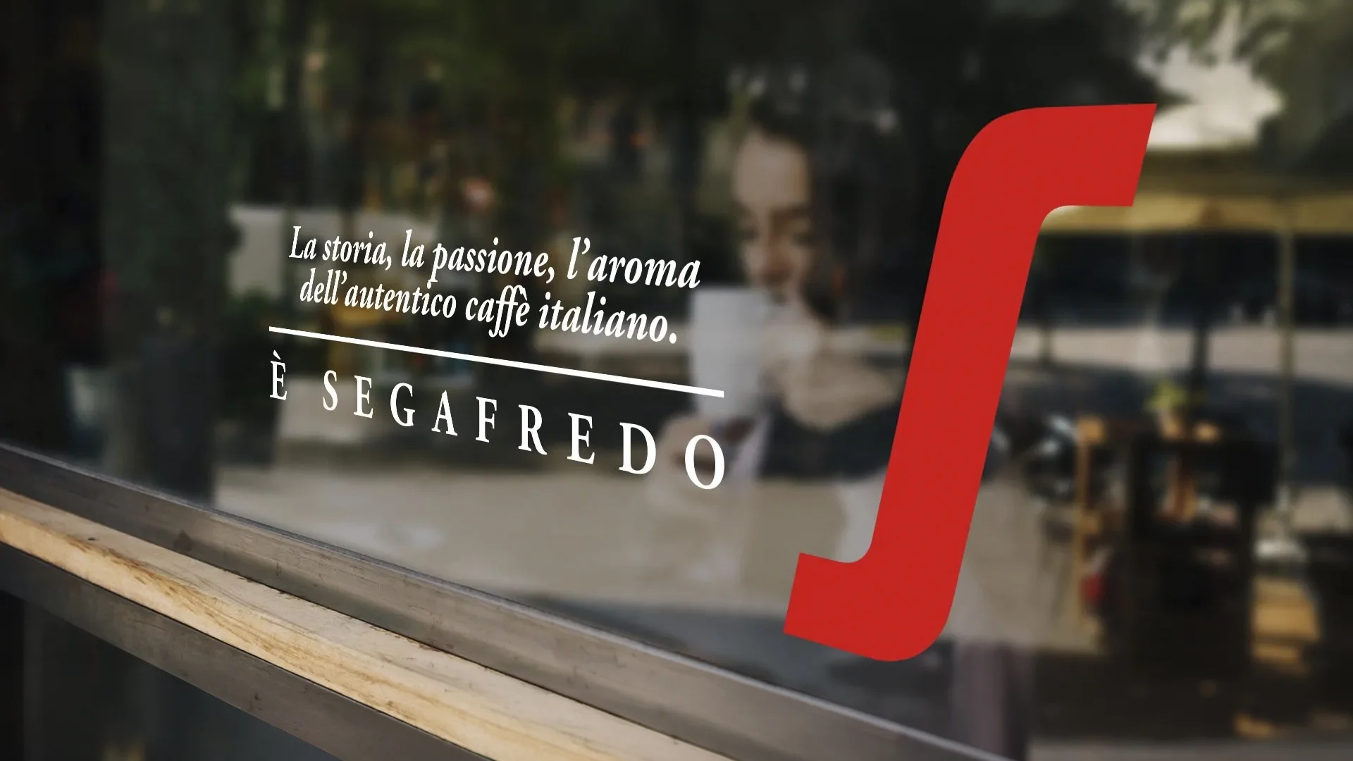 I materiali di comunicazione per il posizionamento Segafredo nel canale bar