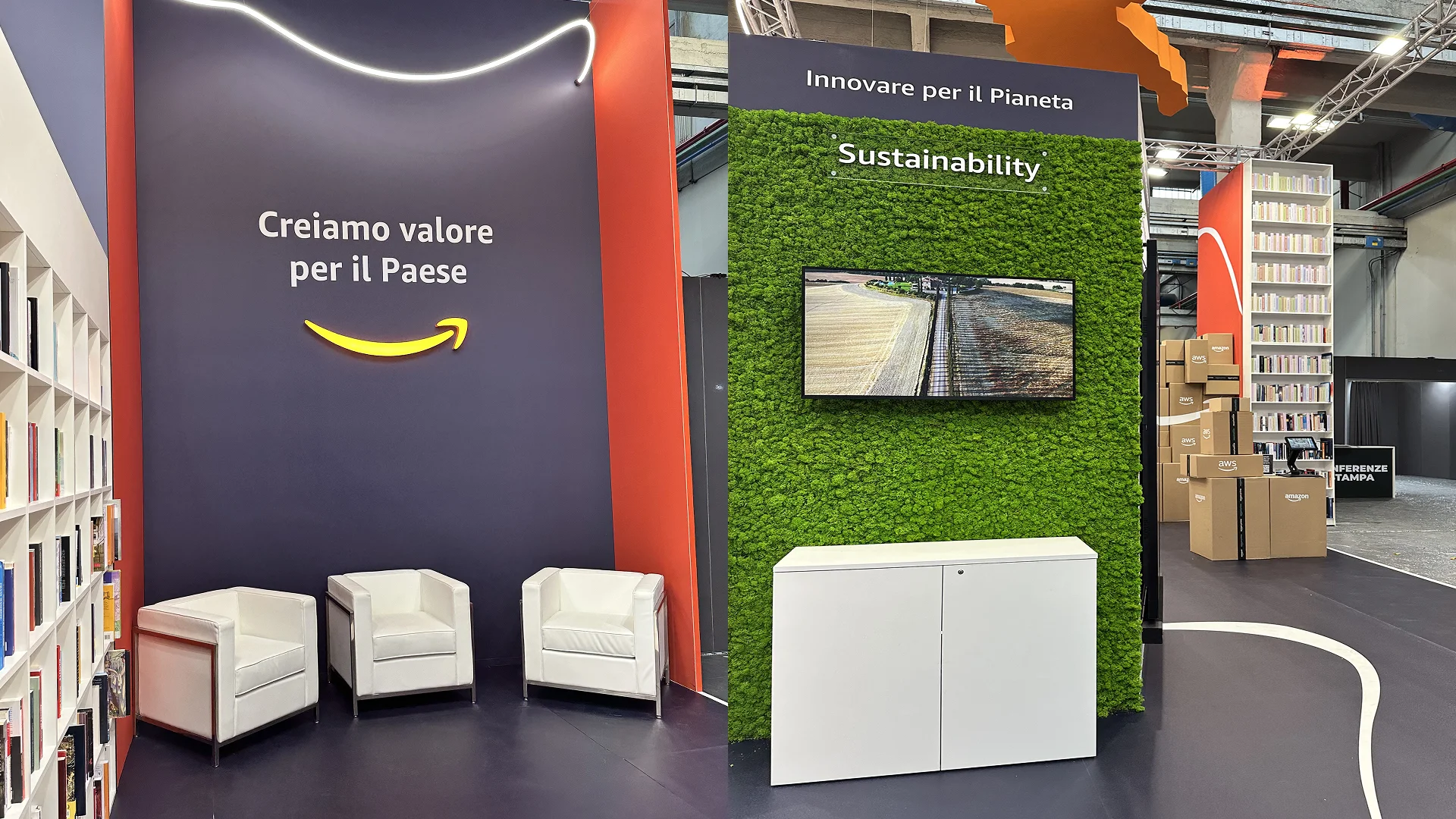 Lo stand ANCI 2024 realizzato per AWS da ATC