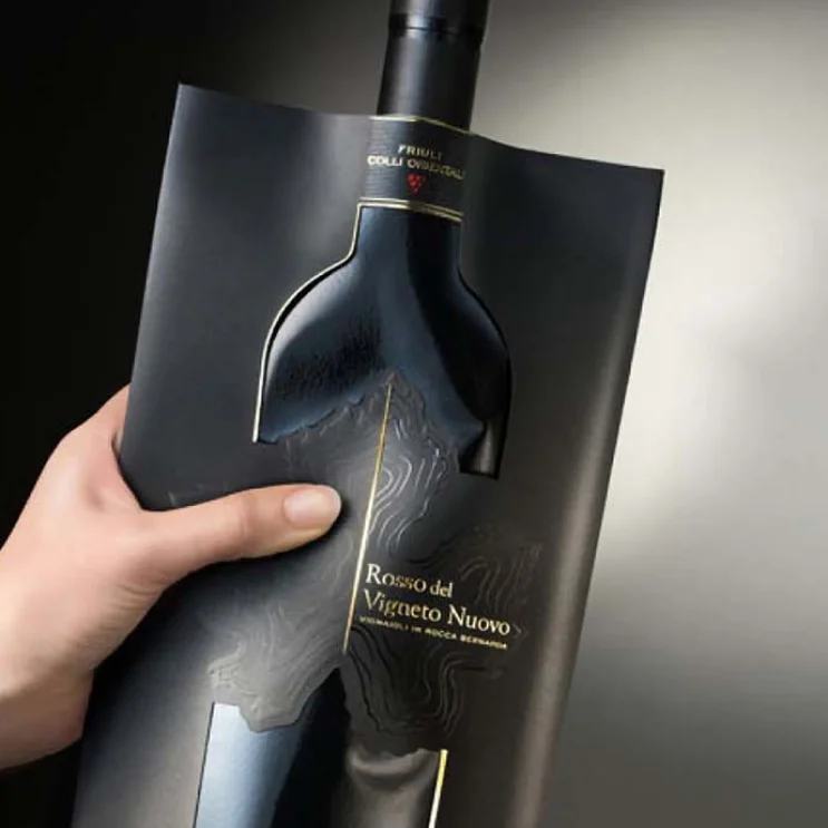 Il packaging innovativo e premiato Wine Pouch Revolution, sviluppato da Reverse