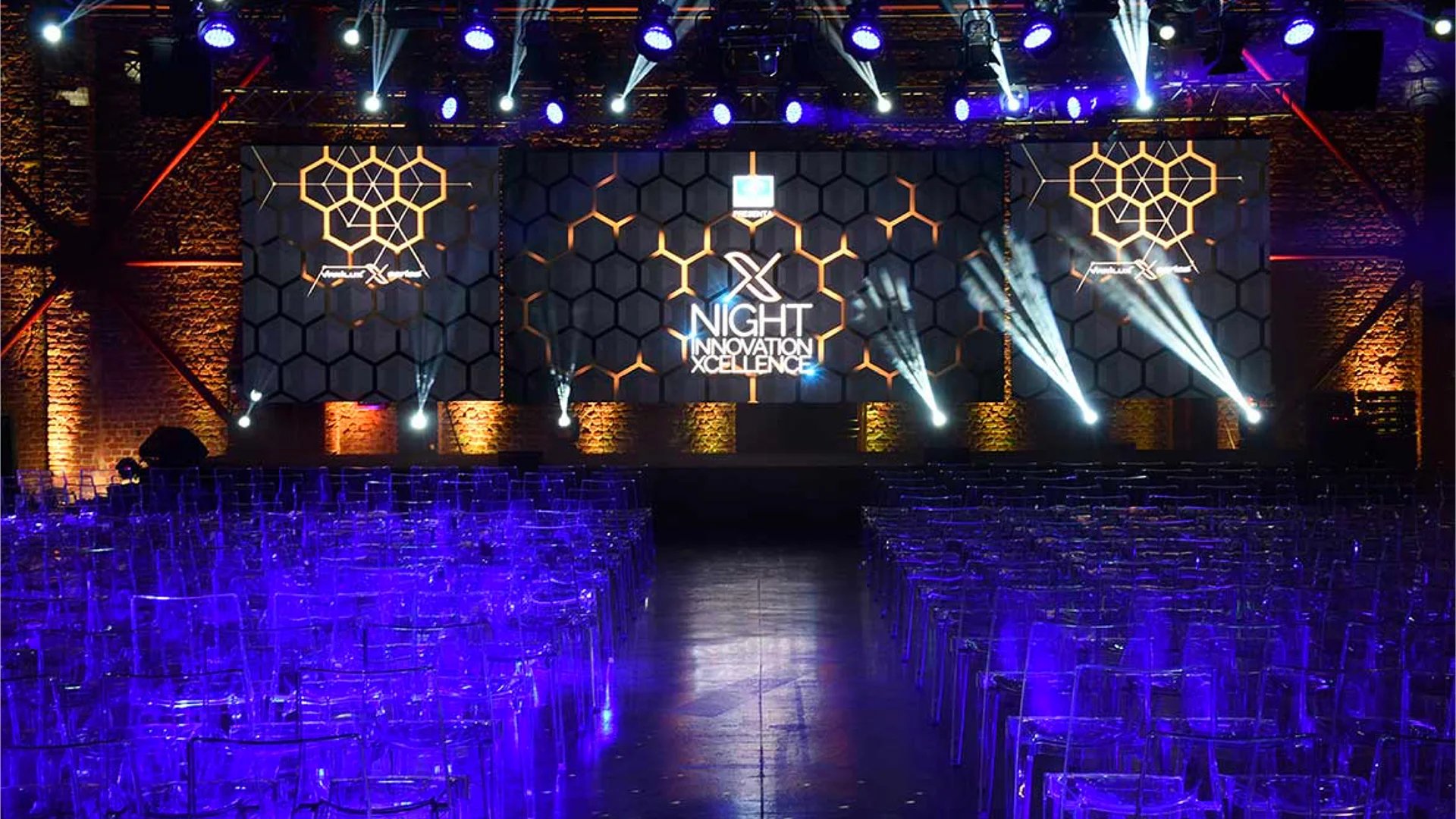 L'evento speciale per Essilor Xnight, con concept e gestione di ATC