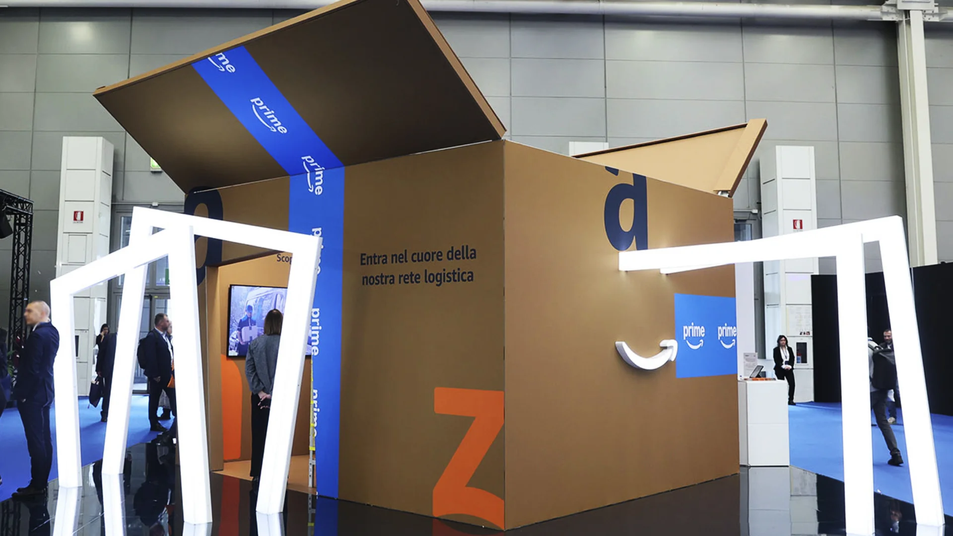 Lo stand fieristico B2B per Amazon AWS ideato da ATC per ANCI