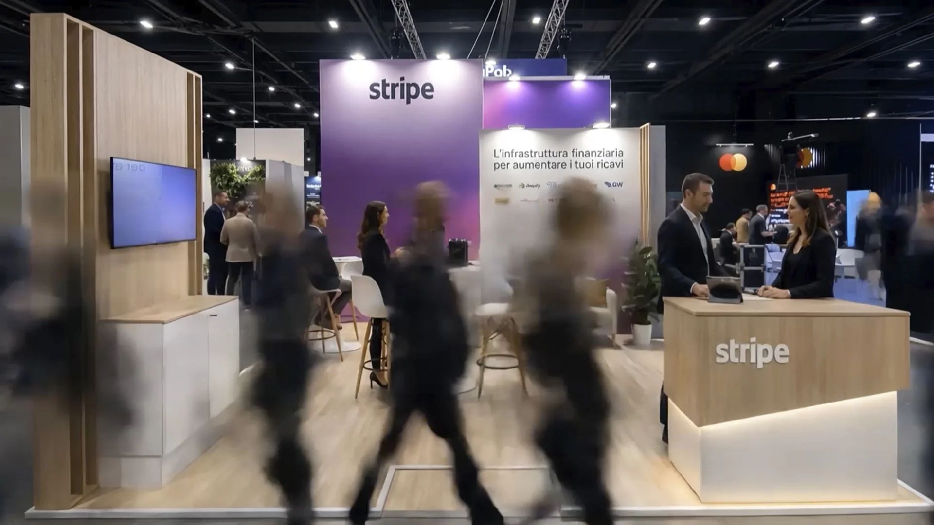 Lo stand fieristico B2B ideato per Stripe